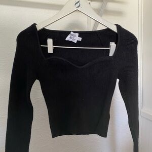 Sweetheart cropped top